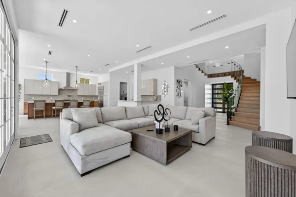 $17,500 | 310 Southeast 9th Court, Pompano Beach, FL 33060