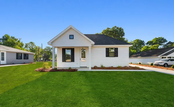 $225,000 | 210 North Morgan Avenue, Andrews, SC 29510