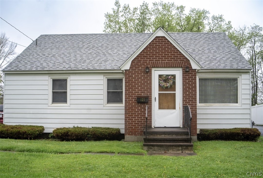 121 Riverside Drive Utica, NY 13502 - Photo 1 of 11
