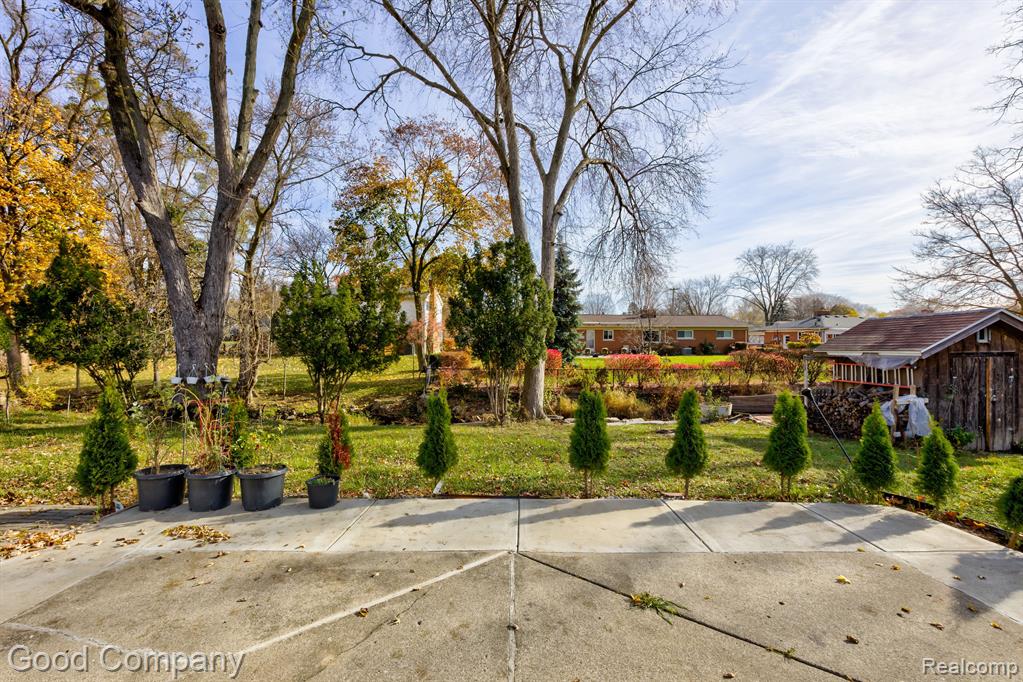 28356 Ridgebrook Road Farmington Hills, MI 48334 - Photo 36 of 44