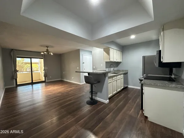 $1,300 | 10610 South 48th Street, Unit 1005, Phoenix, AZ 85044