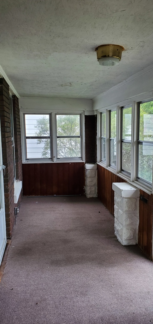 812 West Park Avenue Joliet, IL 60436 - Photo 2 of 3