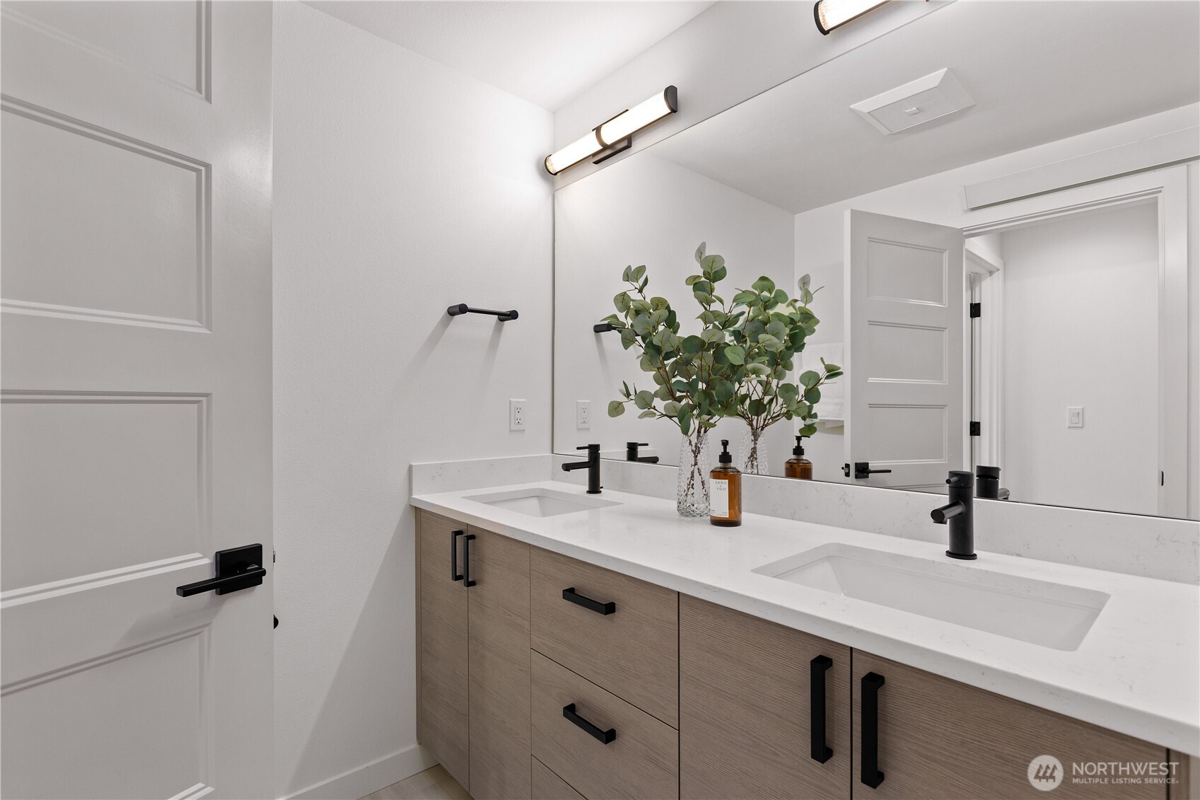 1706 North 47th Street Seattle, WA 98103 - Photo 25 of 38