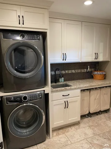 $1,450,000 | 2100 Inverness Drive, Lawrence, KS 66047