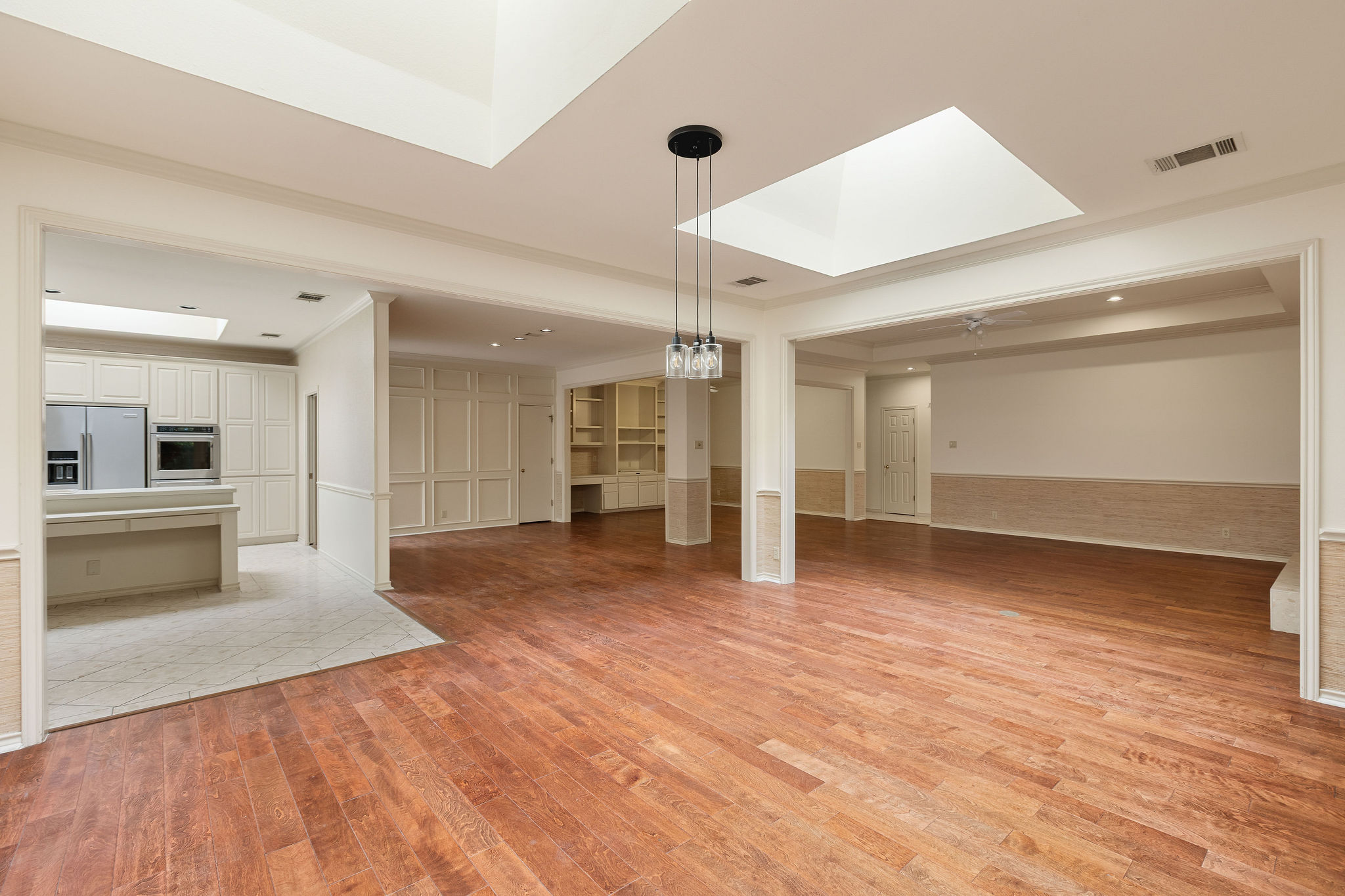 2834 Montebello Road, Unit B11 Austin, TX 78746 - Photo 12 of 39
