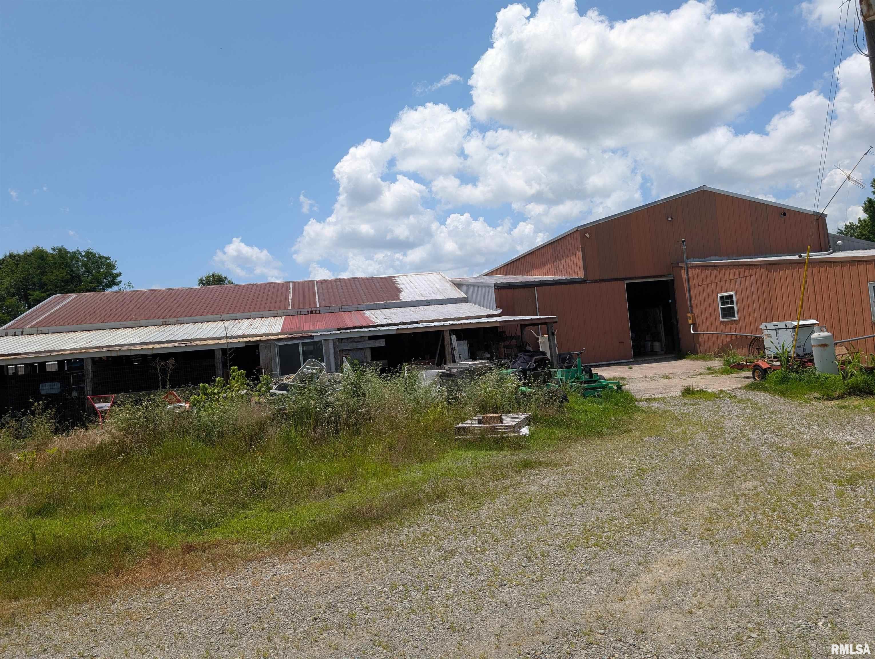 340 Dameron Lane Vienna, IL 62995 - Photo 1 of 46