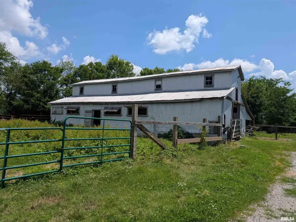 $299,000 | 340 Dameron Lane, Vienna, IL 62995