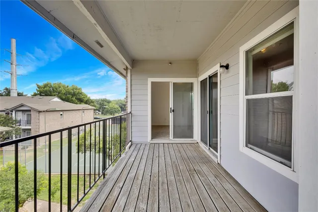 $995 | 12166 Metric Boulevard, Unit 351, Austin, TX 78758