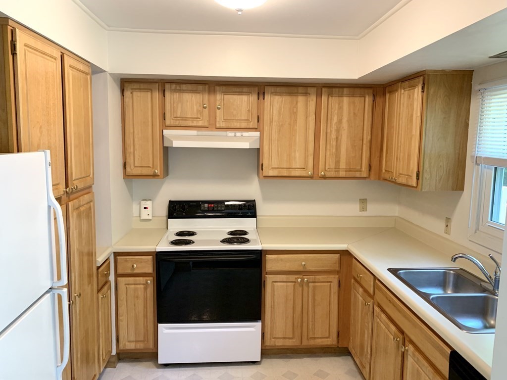 14 Natty Brook Road, Unit 14 Hubbardston, MA 01452 - Photo 5 of 28 Gallery Image 5
