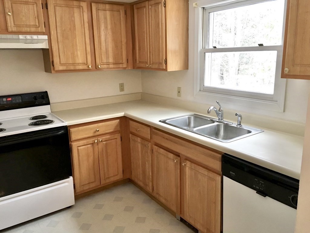 14 Natty Brook Road, Unit 14 Hubbardston, MA 01452 - Photo 6 of 28 Gallery Image 6