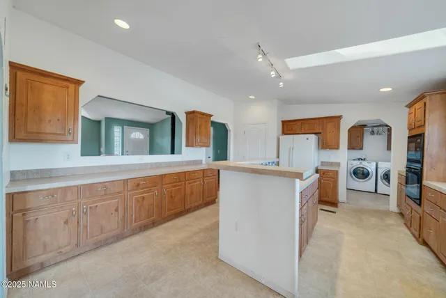 $390,000 | 973 East Alimos Way, Williams, AZ 86046