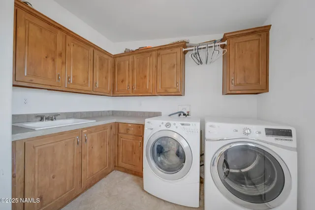 $390,000 | 973 East Alimos Way, Williams, AZ 86046