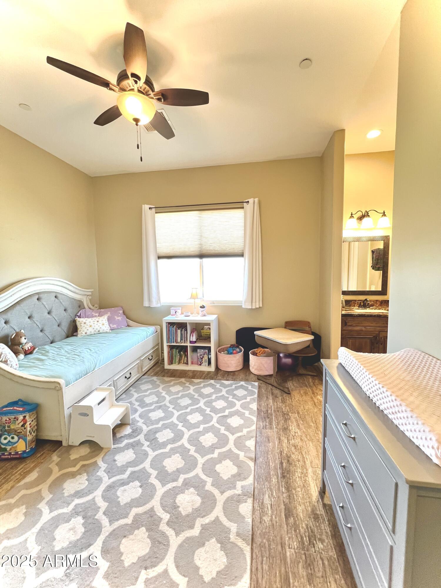 15035 East Countryside Road Mayer, AZ 86333 - Photo 23 of 37 a living room with furniture and a table
