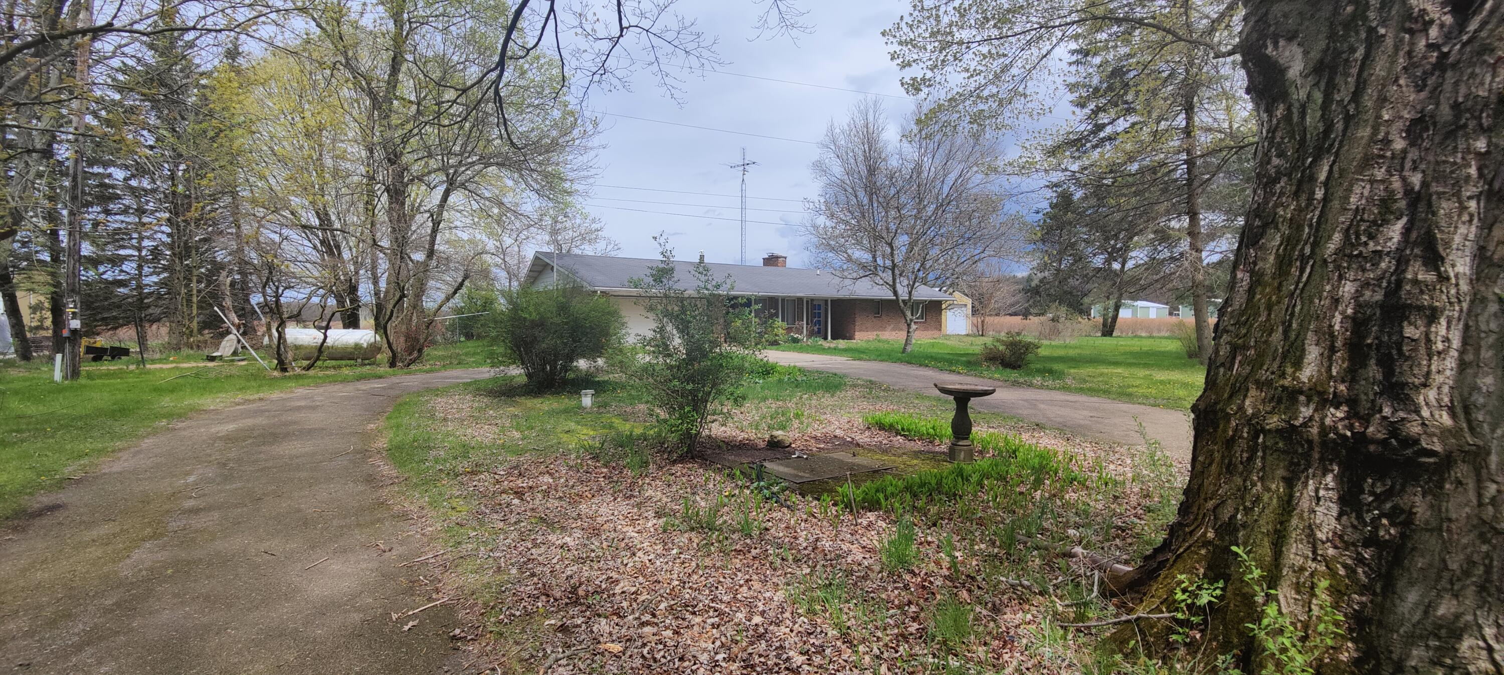 2059 Lynch Road Benton Harbor, MI 49022 - Photo 14 of 16 IMG20250501135119