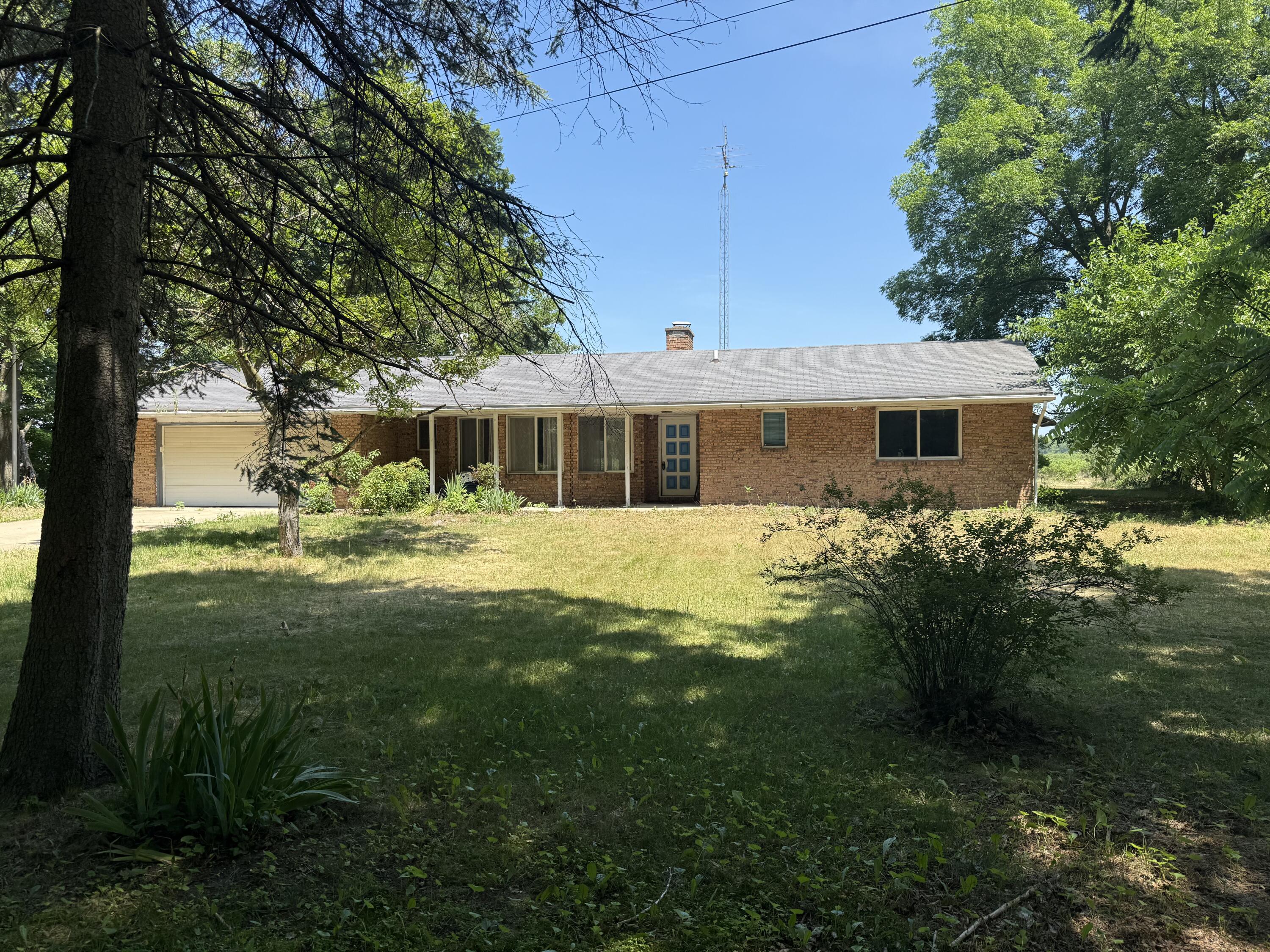2059 Lynch Road Benton Harbor, MI 49022 - Photo 16 of 16 IMG_4043