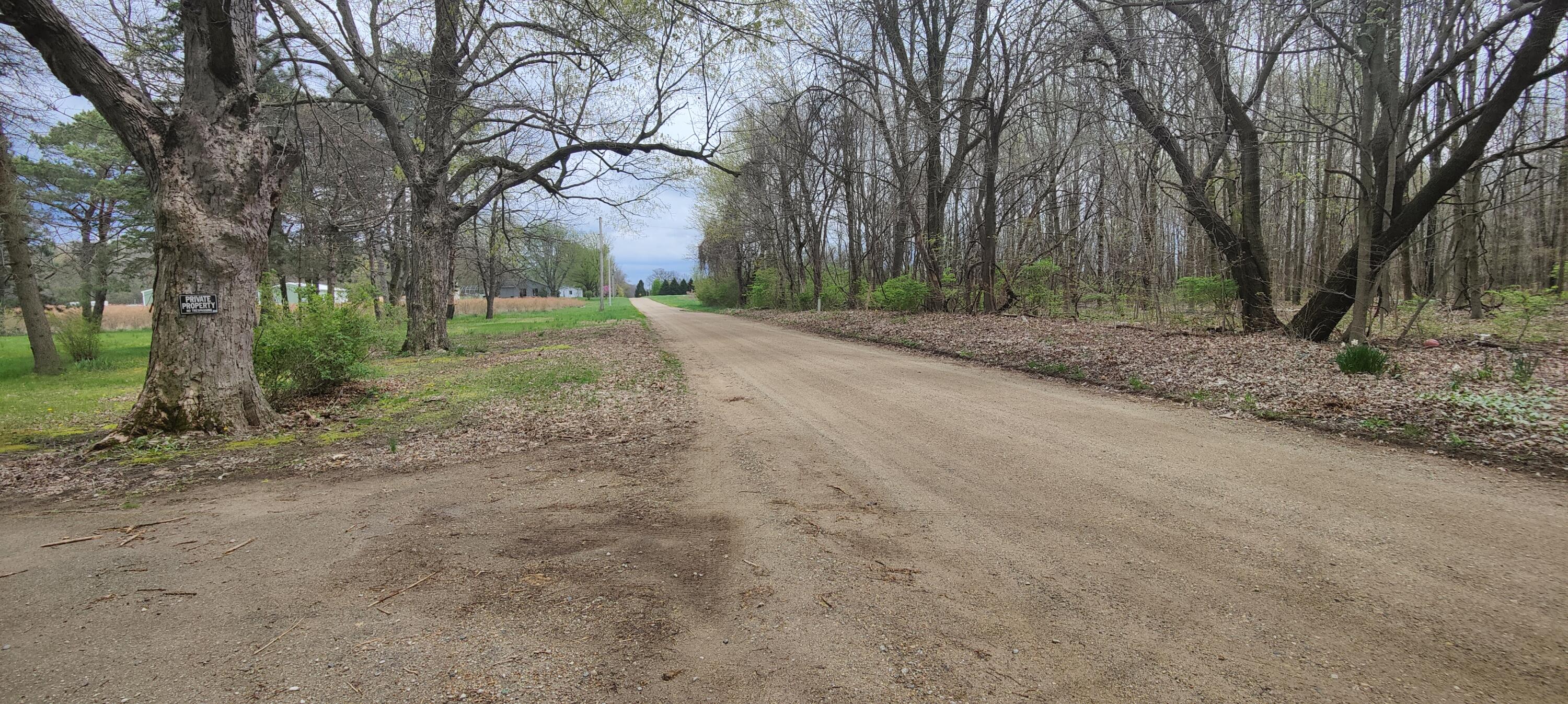 2059 Lynch Road Benton Harbor, MI 49022 - Photo 4 of 16 IMG20250501135138