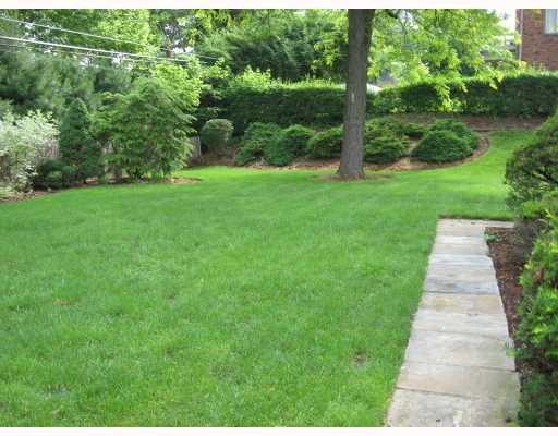 958 Osage Road Pittsburgh, PA 15243 - Photo 15 of 15 Exterior Back.