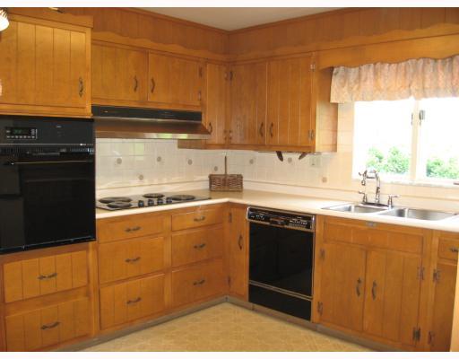 958 Osage Road Pittsburgh, PA 15243 - Photo 3 of 15 Kitchen.