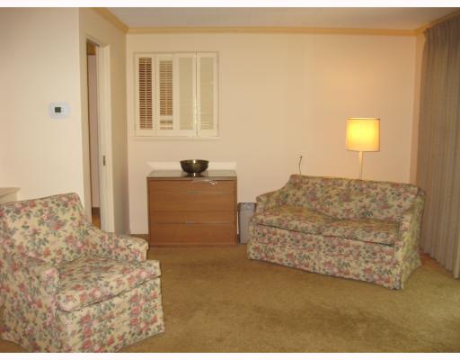 958 Osage Road Pittsburgh, PA 15243 - Photo 8 of 15 Den/Family/Great Room.
