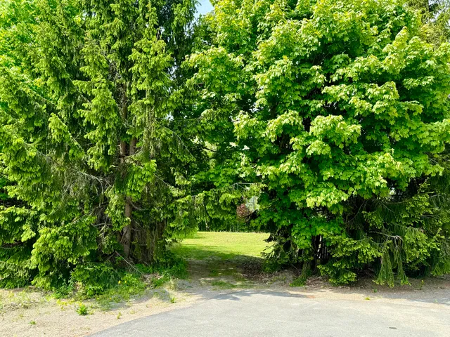 $97,000 | 15 Whitney Street, Calais, ME 04619