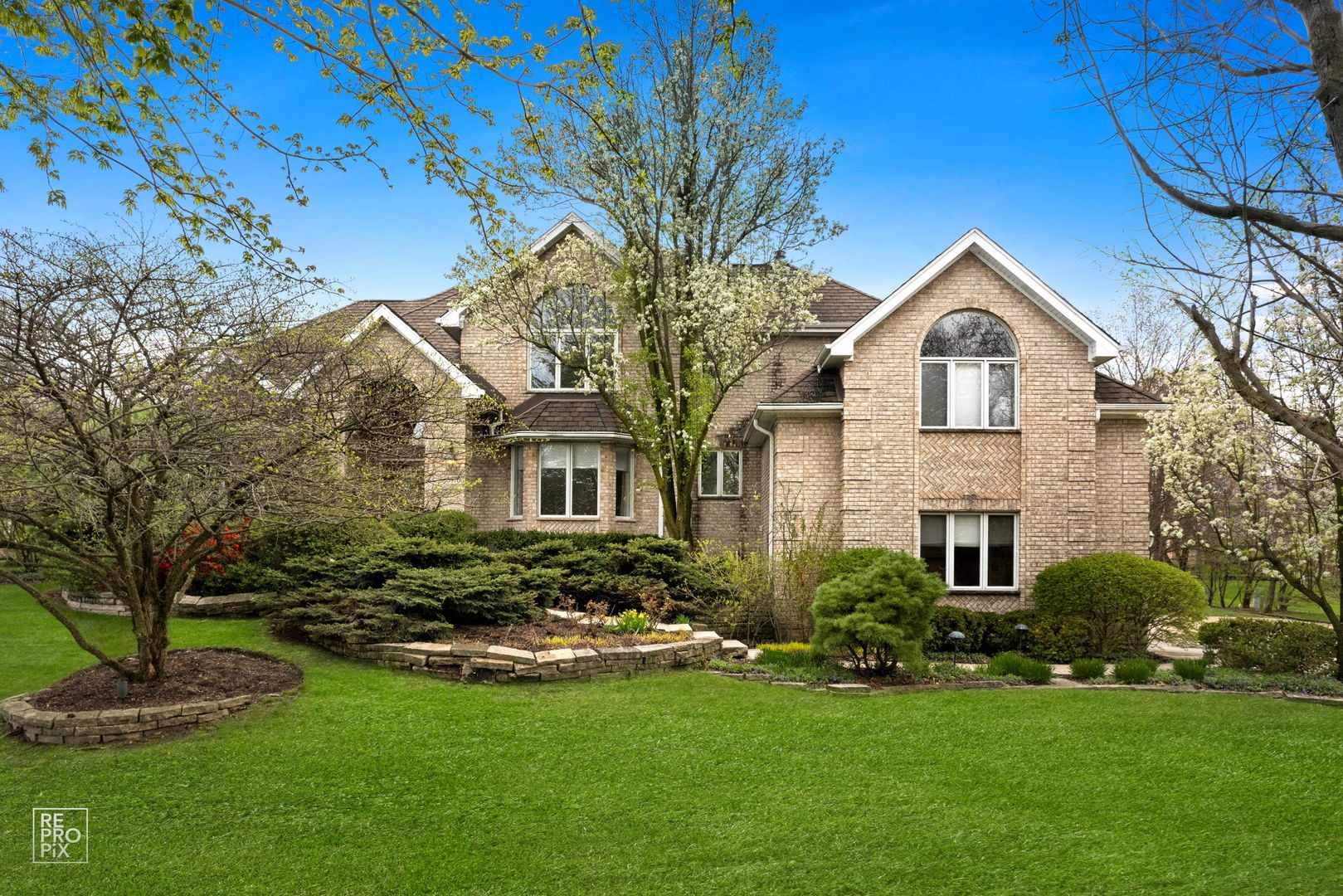 8970 Enclave Drive Burr Ridge, IL 60527 - Photo 1 of 51 Gallery Image 1