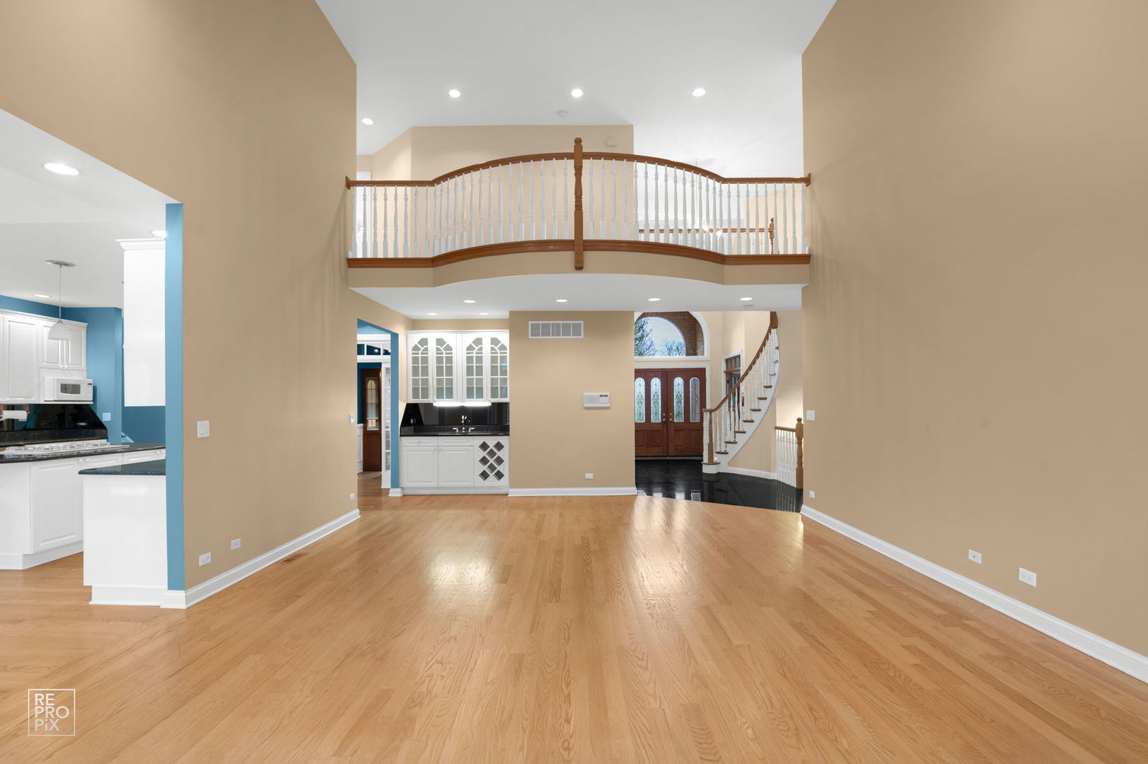 8970 Enclave Drive Burr Ridge, IL 60527 - Photo 19 of 51 Gallery Image 19