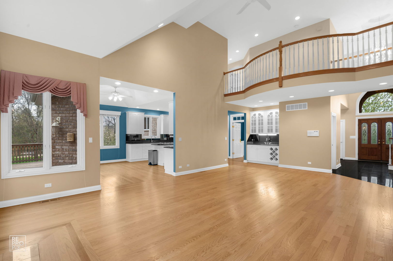 8970 Enclave Drive Burr Ridge, IL 60527 - Photo 20 of 51 Gallery Image 20