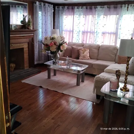 $550,000 | 197 Enfield Avenue, Providence, RI 02908