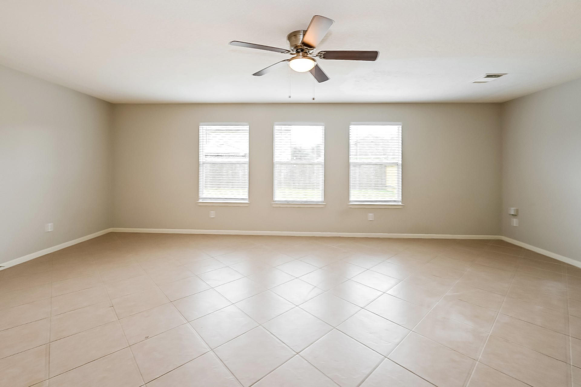 21602 Skyla Circle Humble, TX 77338 - Photo 2 of 15
