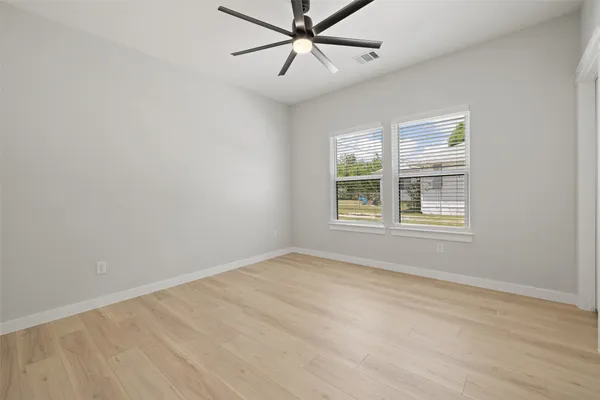 $3,500 | 705 Sloan Street, Taylor, TX 76574