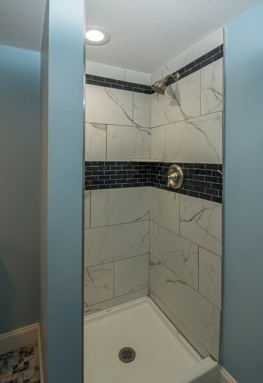 29 Hatch Road Pembroke, MA 02359 - Photo 30 of 42 Gallery Image 30