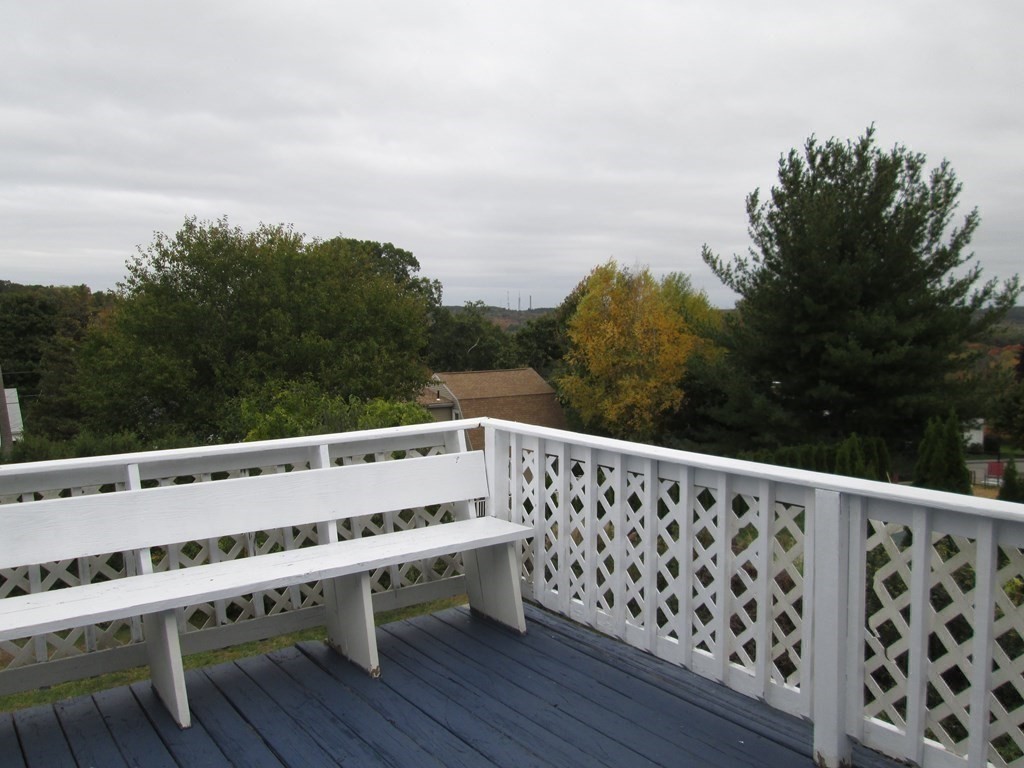 27 Davis Road Auburn, MA 01501 - Photo 10 of 29 Gallery Image 10