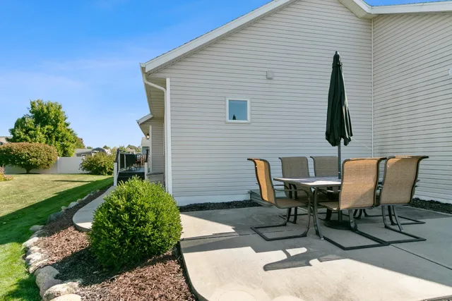 $450,000 | 4229 Baybrook Drive, Janesville, WI 53546