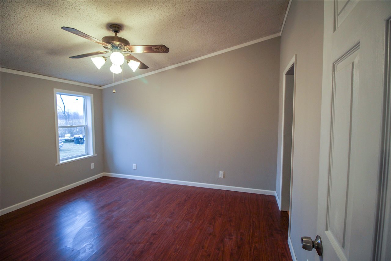 1155 West Locke Road Perry, MI 48872 - Photo 8 of 23