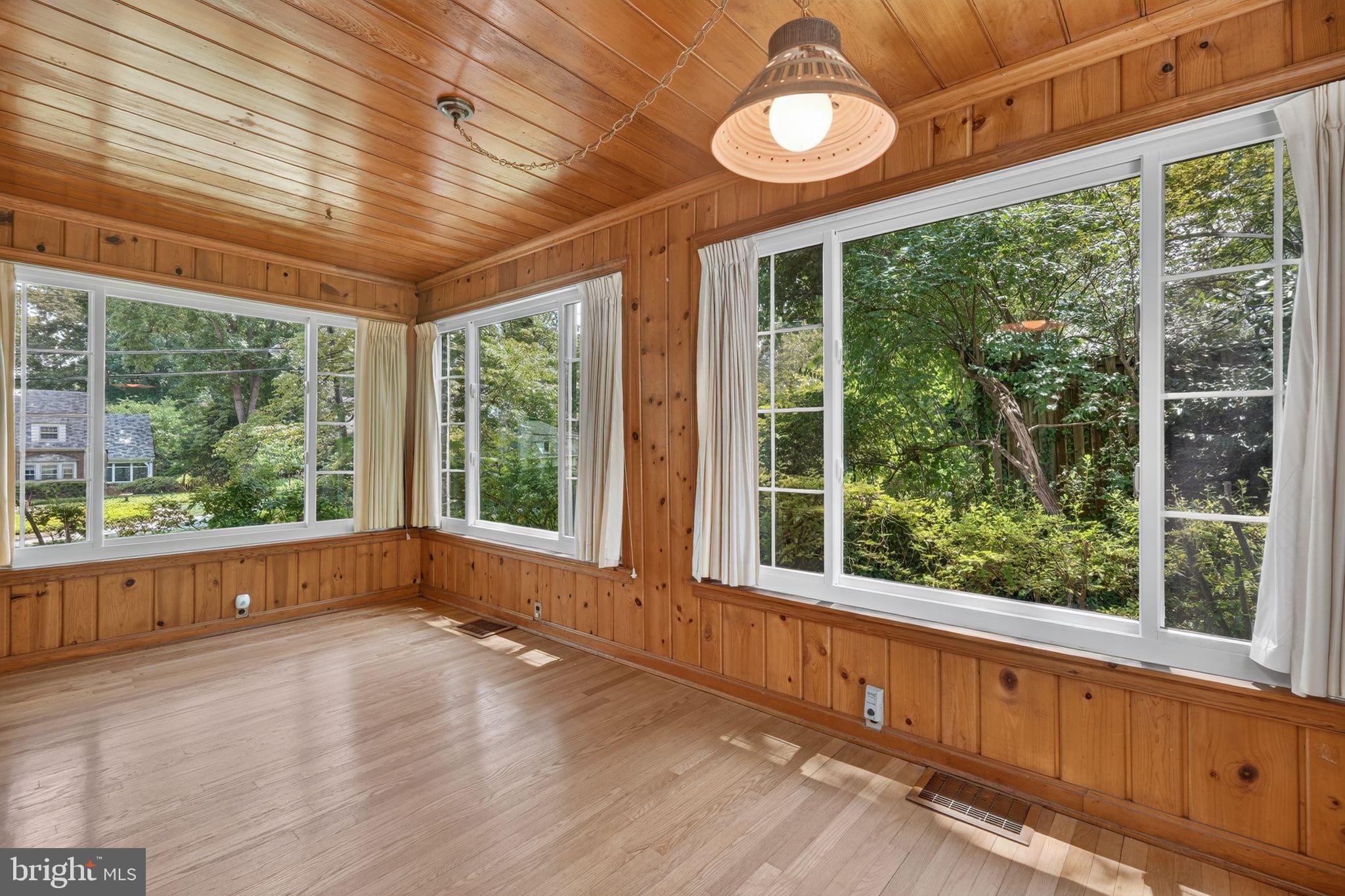 8112 Rayburn Road Bethesda, MD 20817 - Photo 13 of 52