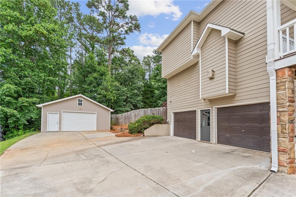 186 West Chestnut Way Dallas, GA 30132 - Photo 2 of 27