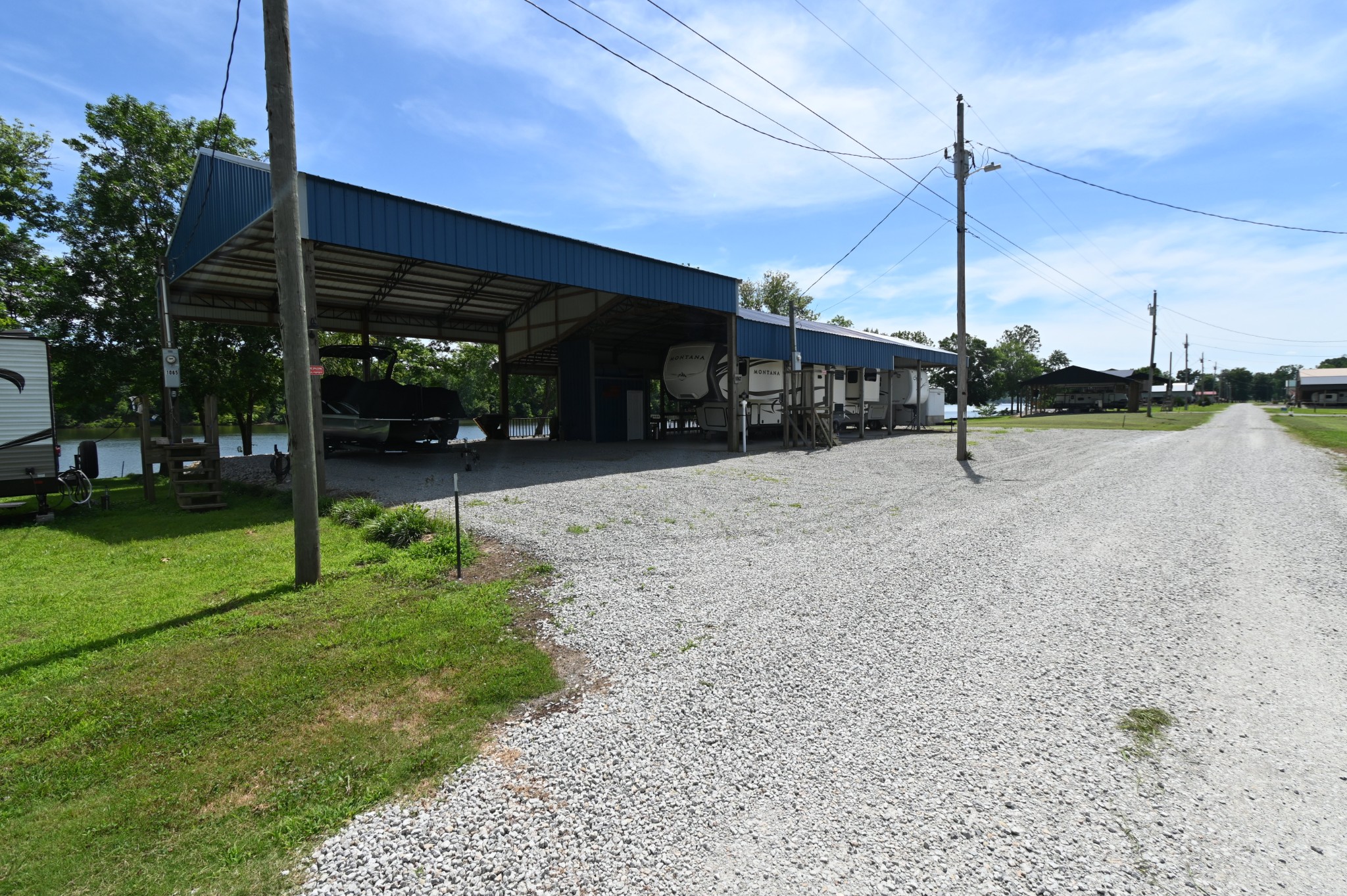 1067 WC PICKETT Road Clifton, TN 38425 - Photo 6 of 40
