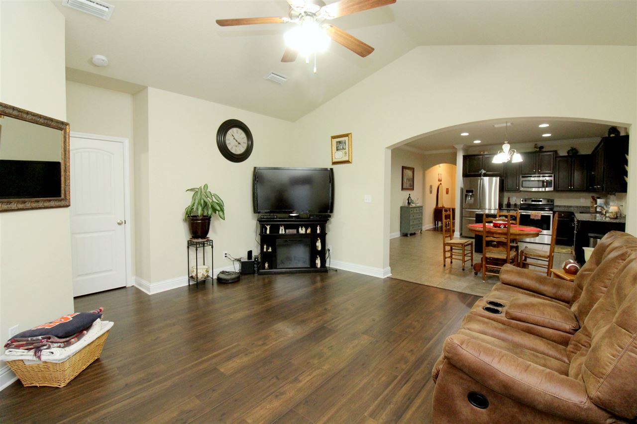 34284 Paisley Avenue Daphne, AL 36527 - Photo 5 of 16