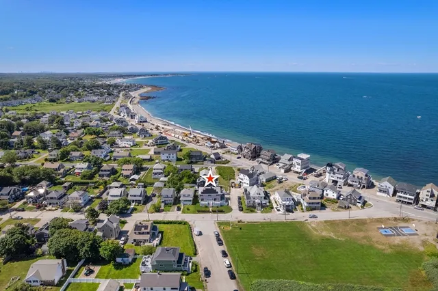 a view of yard with outdoor seating and city view