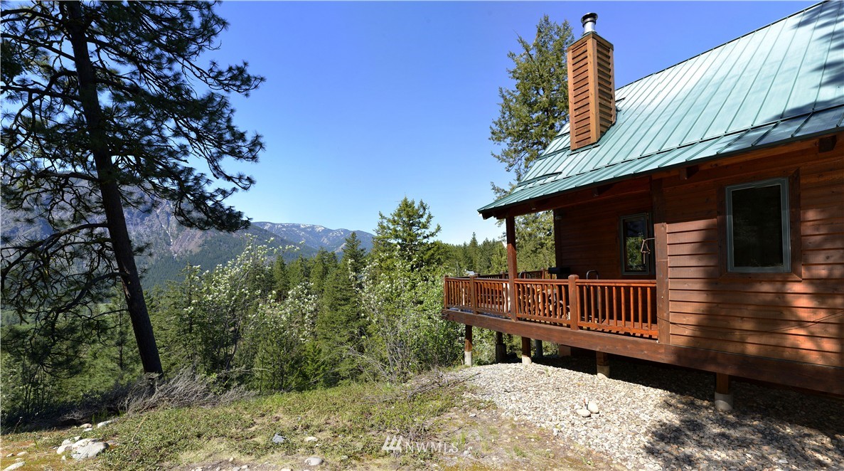 2 Mustard Mountain Road Winthrop, WA 98862 - Photo 3 of 25