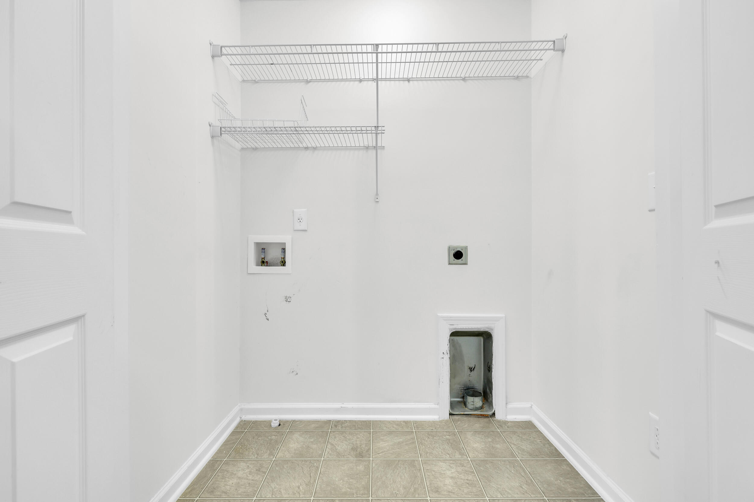 1749 Towne Street Johns Island, SC 29455 - Photo 36 of 52 Laundry