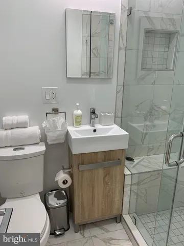 $2,260 | 3003 P Street Northwest, Unit 302, Washington, DC 20007