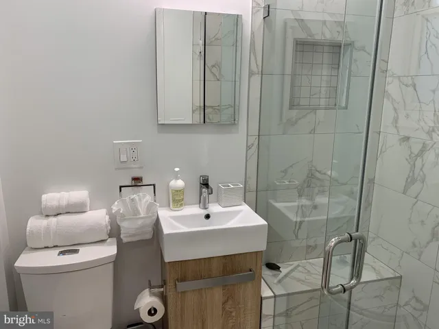 $2,260 | 3003 P Street Northwest, Unit 302, Washington, DC 20007