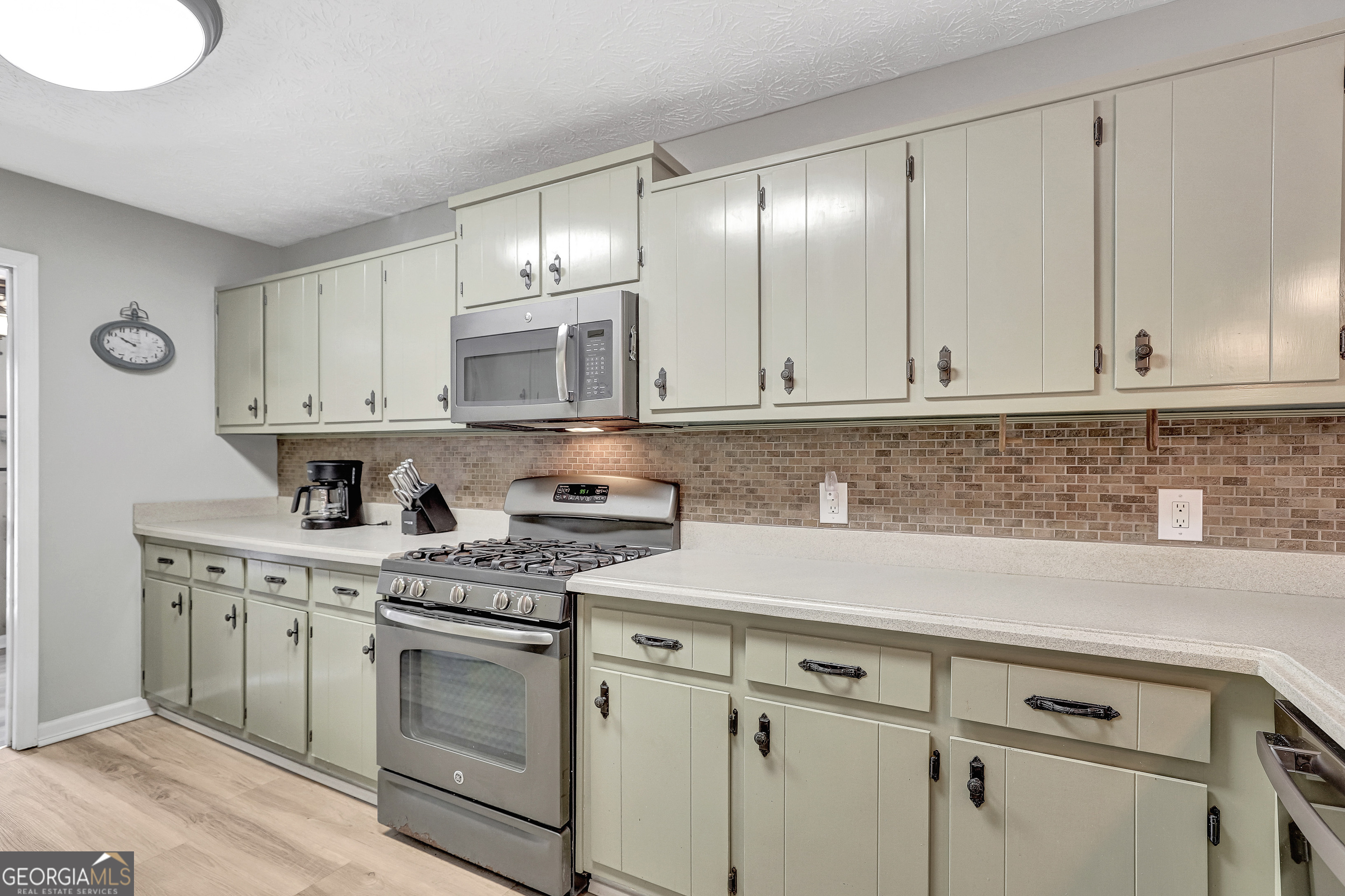 300 Briarwood Road Tyrone, GA 30290 - Photo 15 of 74