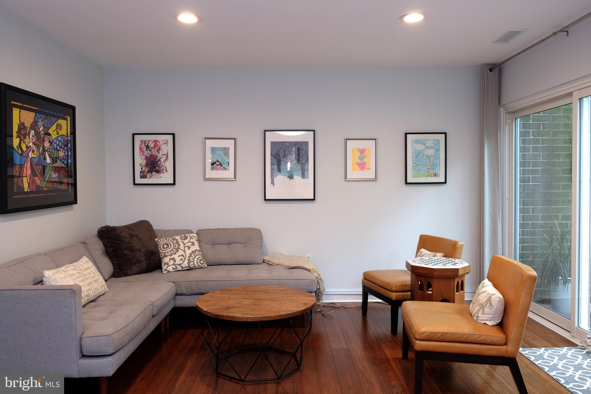 1761 Wainwright Drive Reston, VA 20190 - Photo 5 of 10 Gallery Image 5