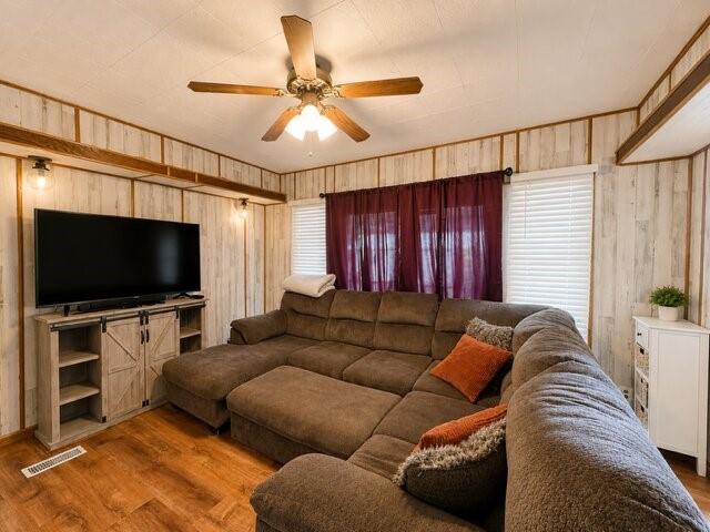 45 North Mitchell Road West Middlesex, PA 16159 - Photo 2 of 23