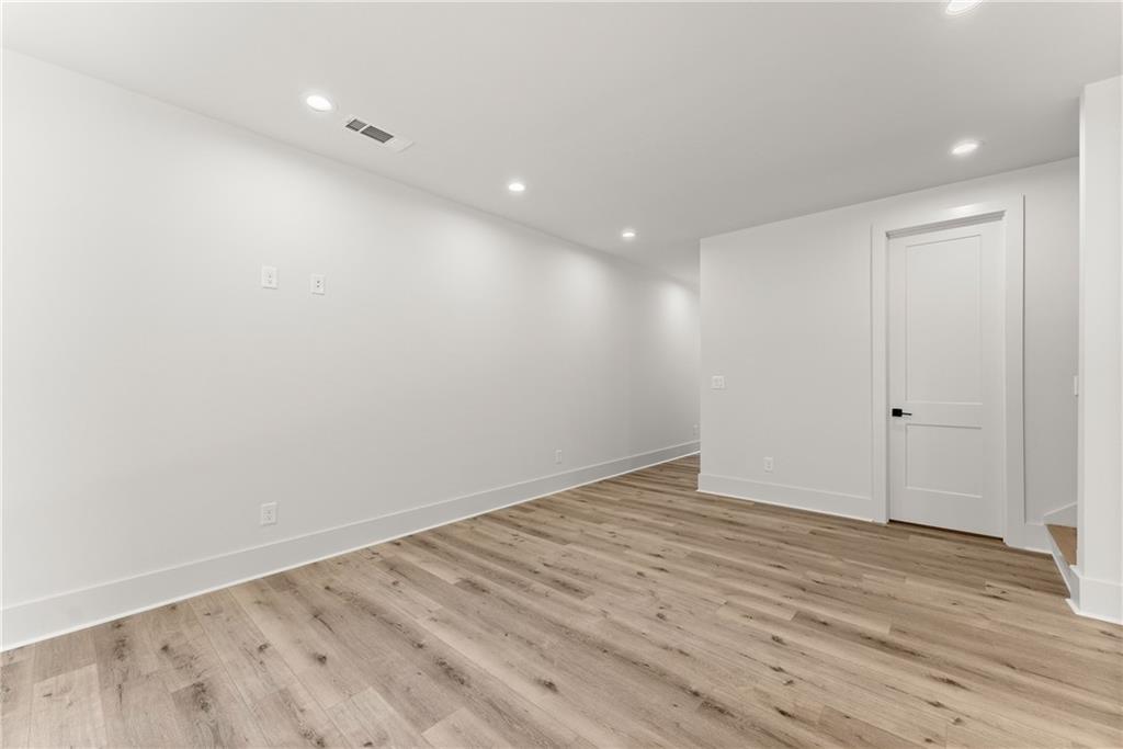 372 Forrest Avenue Gainesville, GA 30501 - Photo 7 of 29 a view of room