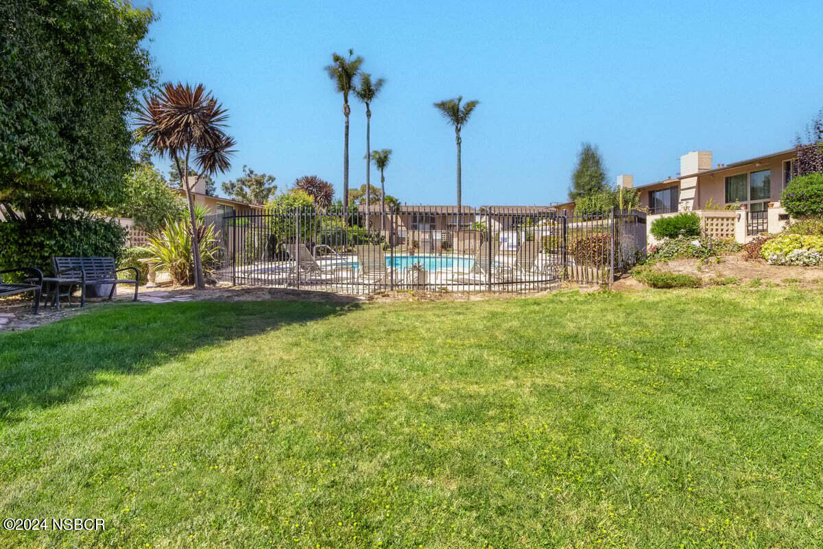 715 South Bradley Road, Unit 25 Santa Maria, CA 93454 - Photo 23 of 28 a view of a garden with palm trees