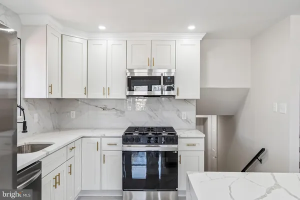 $625,000 | 6301 Julian Street, Springfield, VA 22150