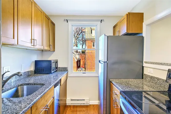 $2,300 | 274 South Main Street, Unit 27, Providence, RI 02903